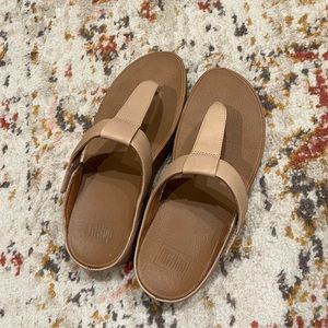 FitFlop tan sandals in size 8